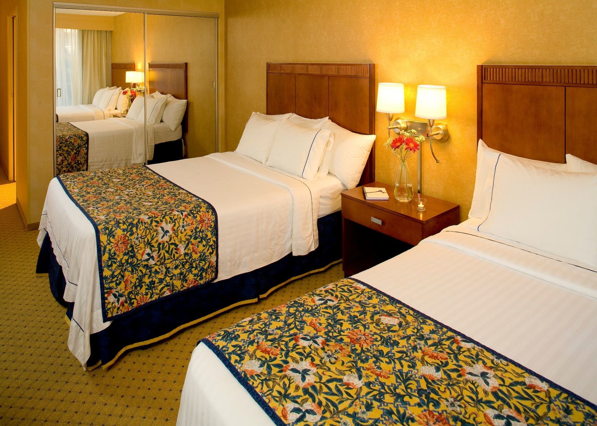 Courtyard By Marriott Long Beach Downtown Kültér fotó